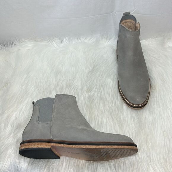 Kelsi Dagger Taupe Grey Brooklyn Chelsea Style Booties Sz 9.5 - Picture 1 of 6